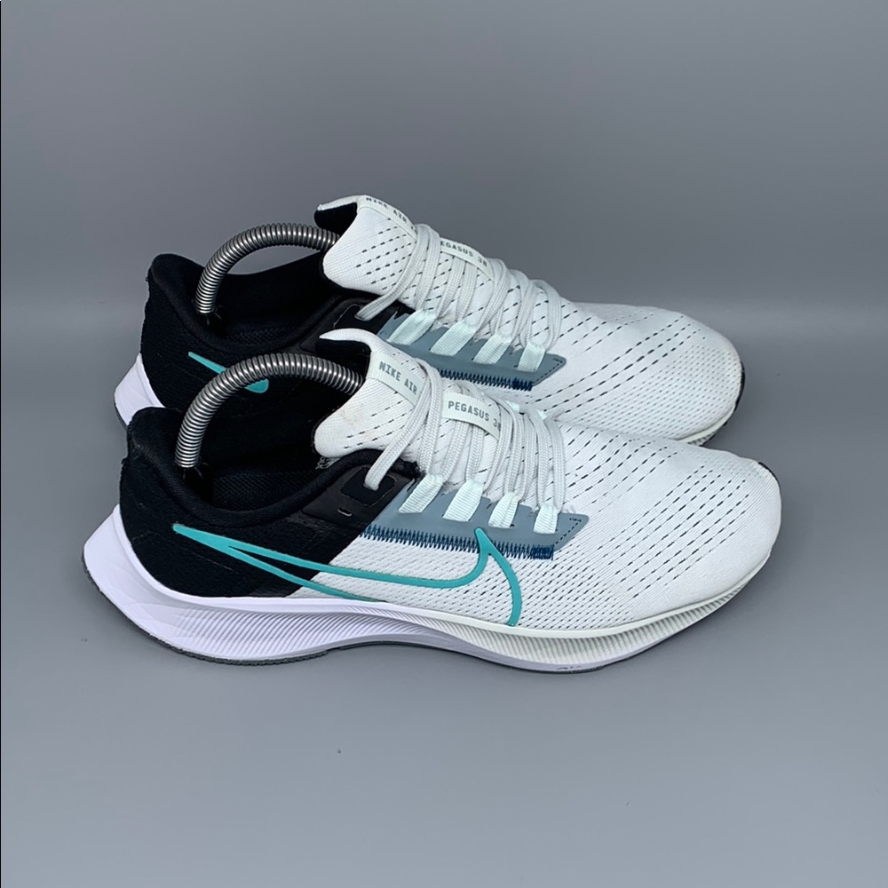 Nike Air Zoom Pegasus 38 Ghost Agua Running Shoes CW7358-401 Women's Sz 10